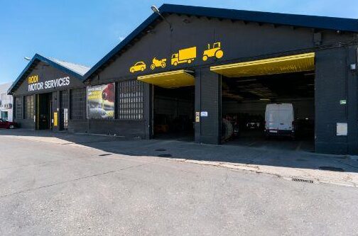 ARAUTO-Talleres De Coches En Huesca, Chapisteria Y Pintura, Mecánica, Neumáticos, Pre ITV, Castrol Service